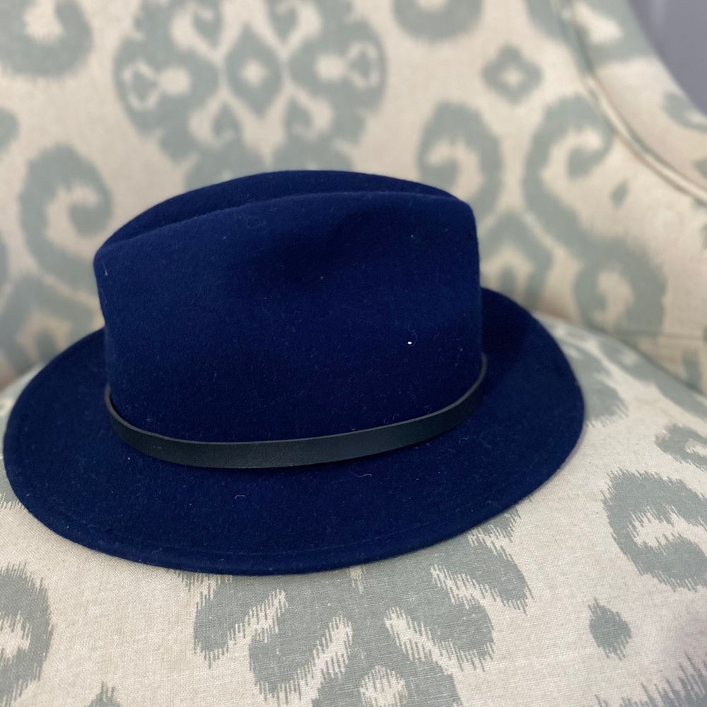 Hat - Picture 4 of 4